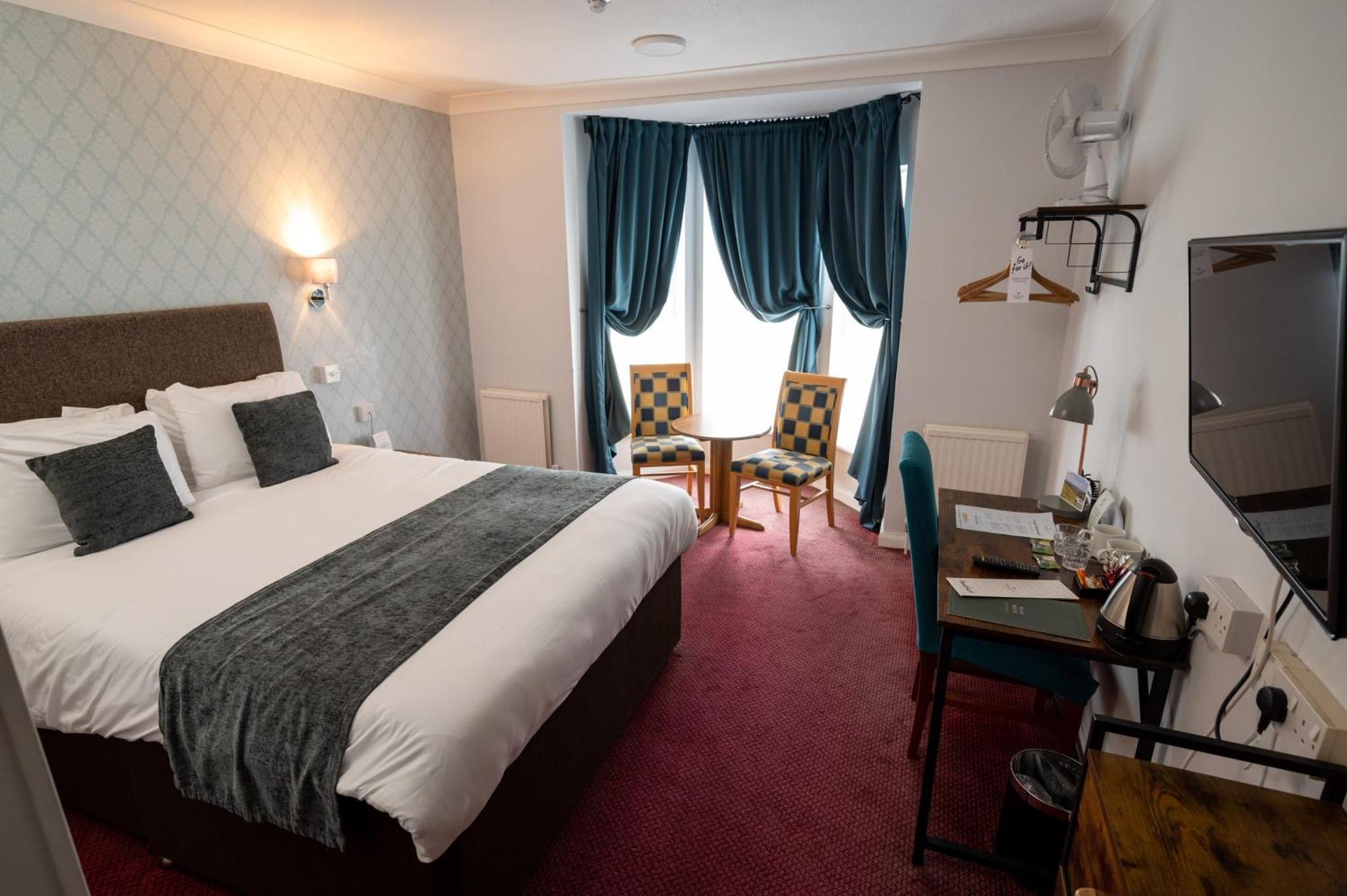 Rising Sun Hotel By Greene King Inns Cheltenham Exteriör bild