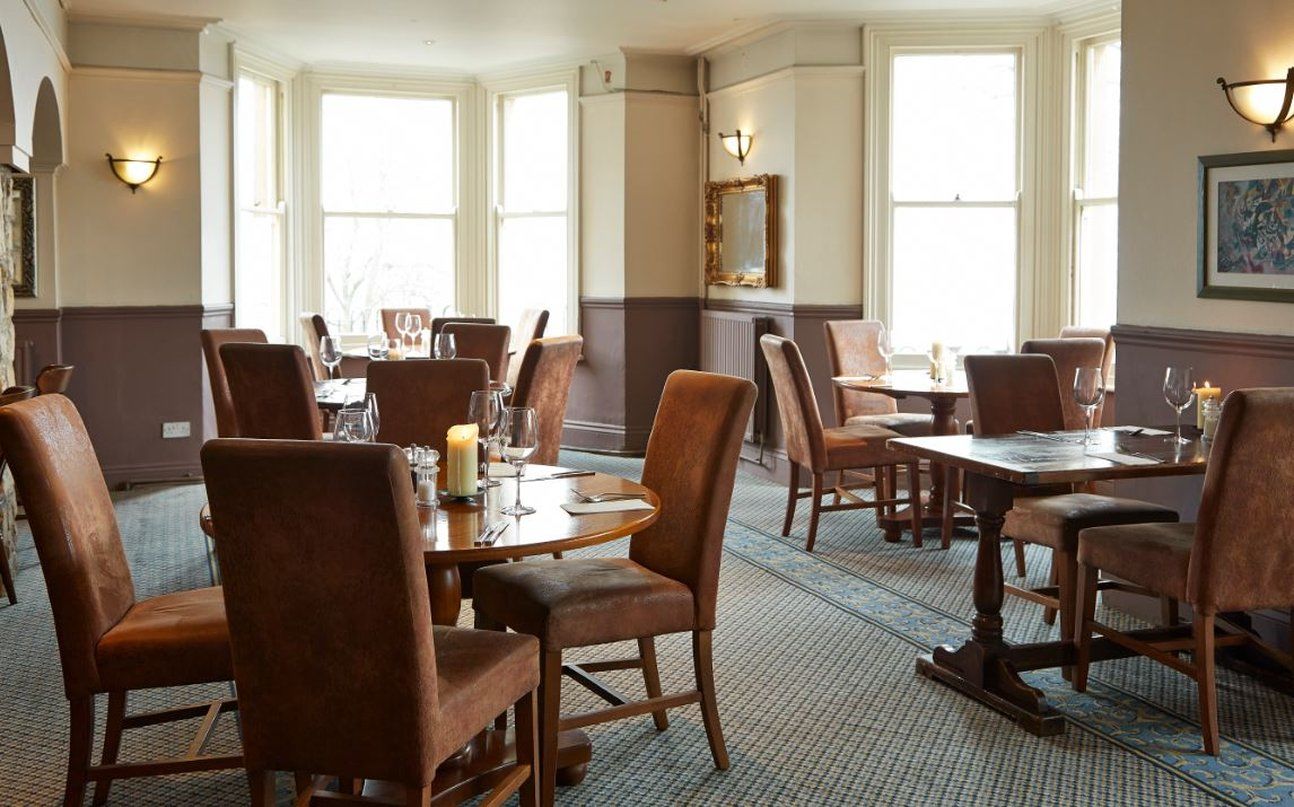 Rising Sun Hotel By Greene King Inns Cheltenham Restaurang bild